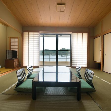 Matsuura Hotel Saiki Exterior photo