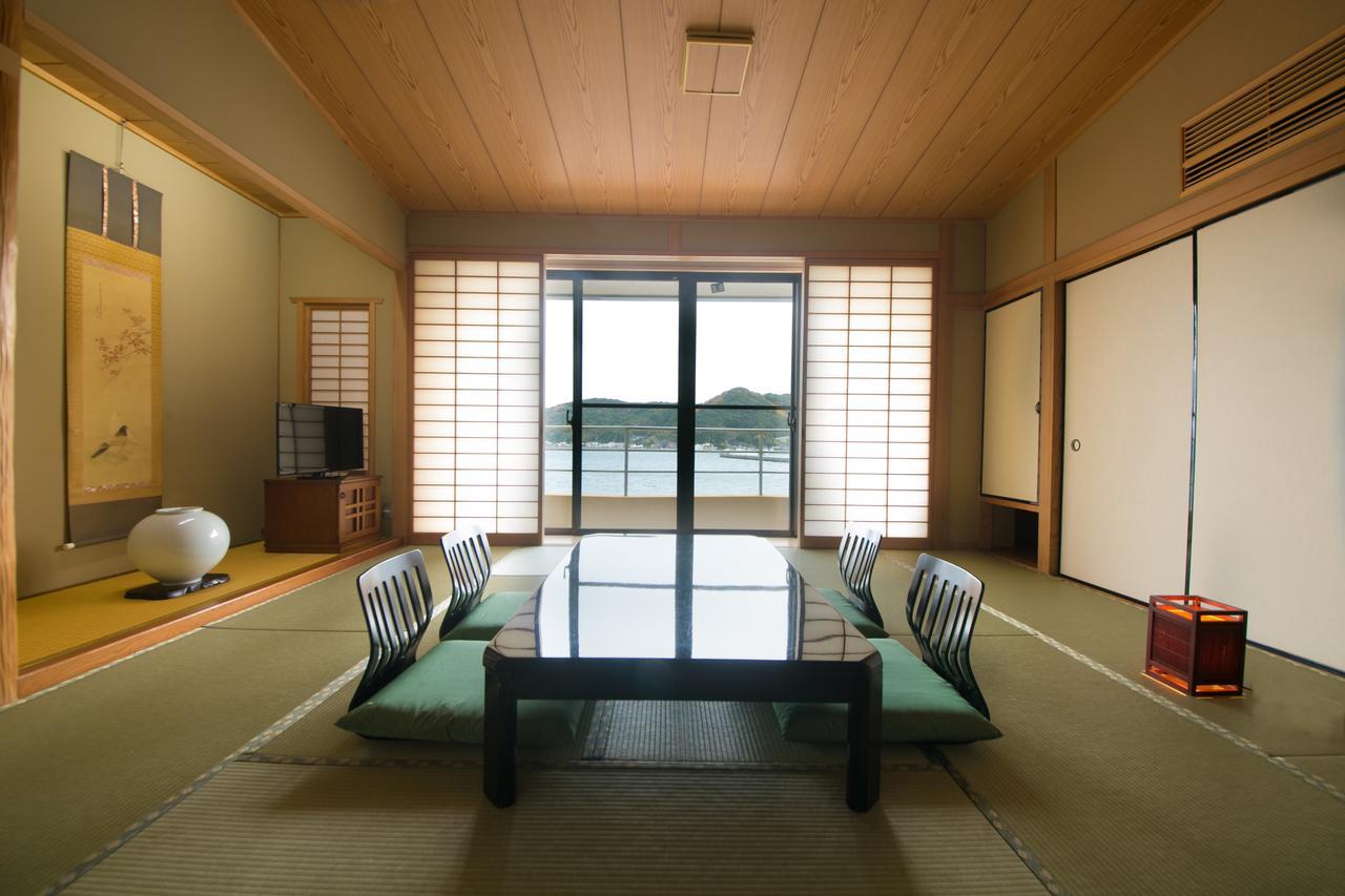 Matsuura Hotel Saiki Exterior photo