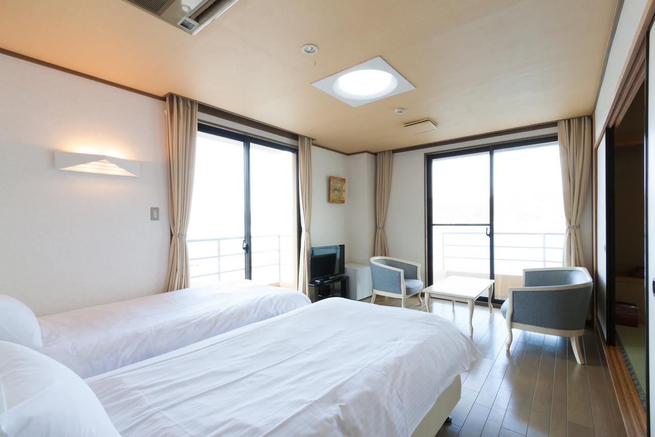 Matsuura Hotel Saiki Exterior photo